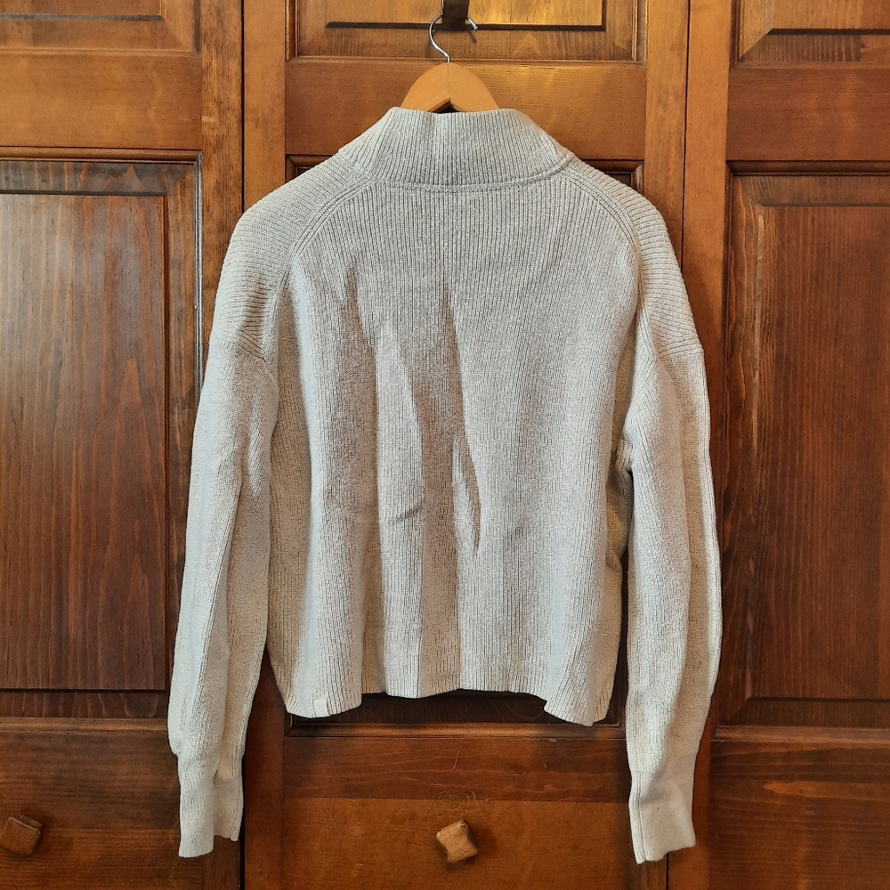 Lululemon Merino Wool Blend Ribbed Turtleneck Sweater Heathered Ivory Size 8 - Picture 9 of 13